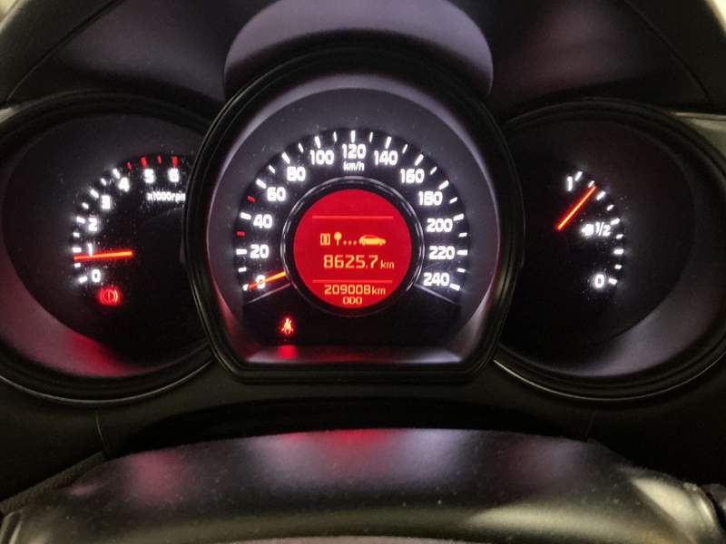 Kia Ceed 1.6CRDi ideala Bolt, Uber - avans zero - 2018 - 8.850 EUR - imagine 14