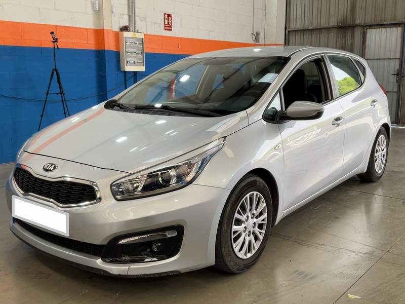 Kia Ceed 1.4CRDi EURO 6 - rate, garantie, avans zero - 2017 - 8.300 EUR