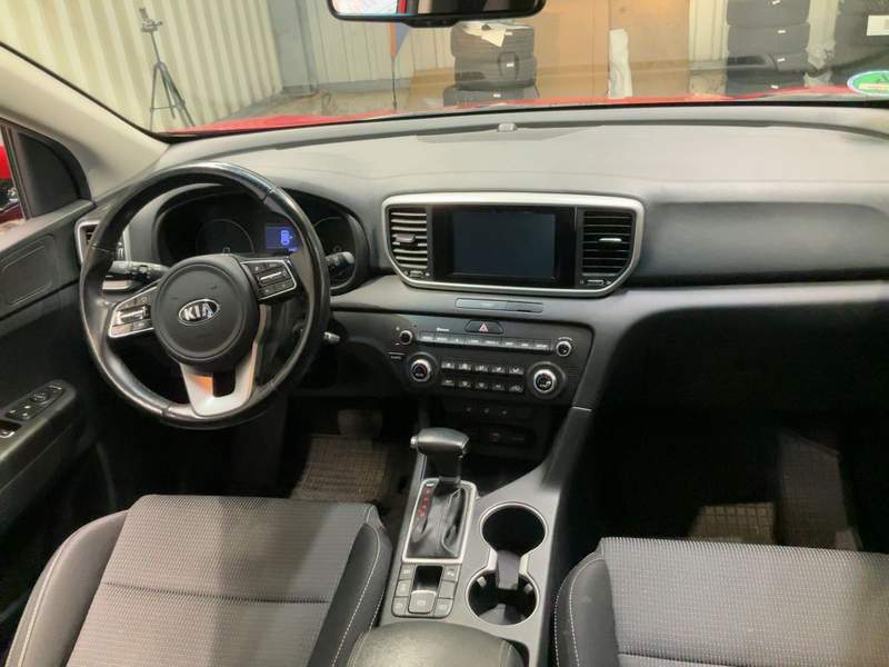 Kia Sportage Mild Hybrid 4x4 1.6CRDi - rate, avans zer - 2019 - 16.250 EUR - imagine 12