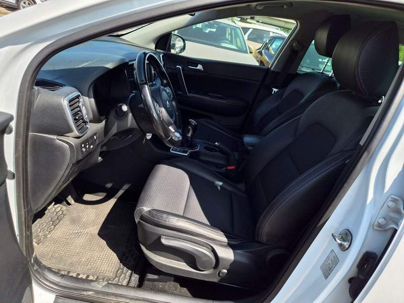 Kia Sportage 1.7 CRDi rate, avans zero - 2016 - 11.750 EUR - imagine 5