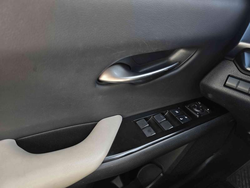 Lexus UX 2.0 Hybrid automat , leasing, rate, garantie - 2021 - 20.850 EUR - imagine 11