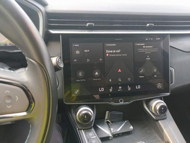 Lynk & Co 01 1.5 TD PHEV Hybrid Plugin - 2023 - 14.500 EUR - imagine 10