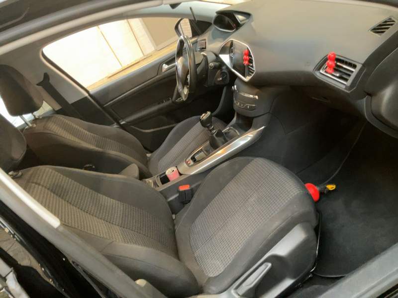 Peugeot 308 benzina EURO6, ideala Bolt, rate, avans zero - 2019 - 7.975 EUR - imagine 11