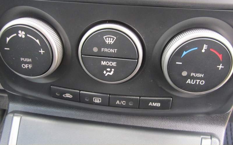 Mazda 5 cu 7 locuri, 1.6TD Euro5 - 2012 - 11.850 EUR - imagine 9