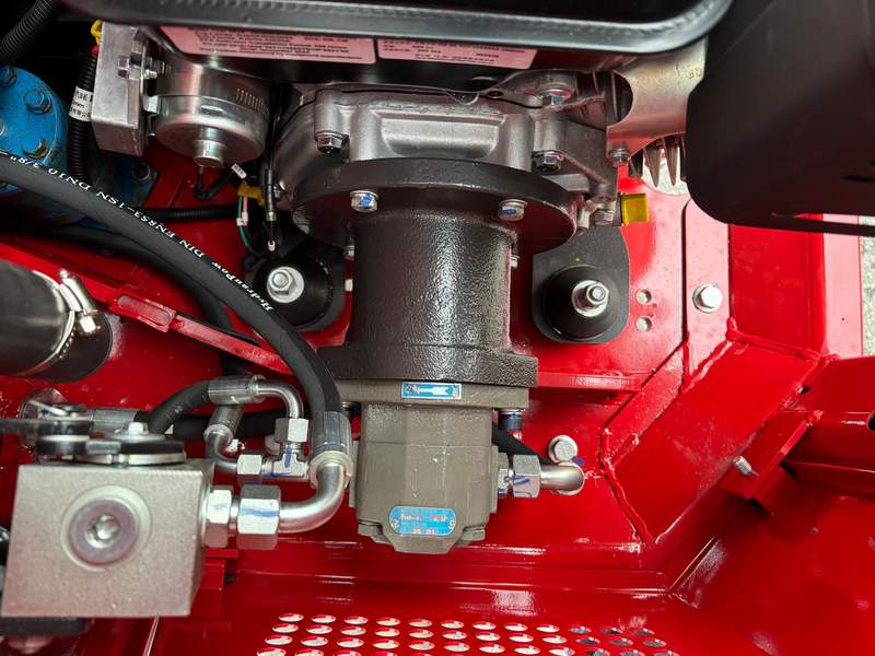 Miniexcavator Rhinoceros MY10-8 - Utilaje Constructii - 2025 - 8.850 EUR - imagine 10