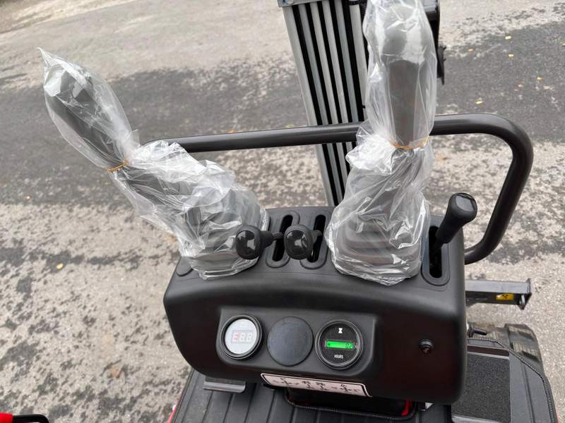 Miniexcavator Rhinoceros MY10-8 - Utilaje Constructii - 2025 - 8.850 EUR - imagine 11