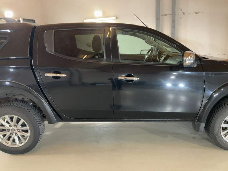 Mitsubishi L200 2.4Di-D Pick-up 4x4 EURO6 - rate, garantie - 2016 - 18.650 EUR - imagine 6