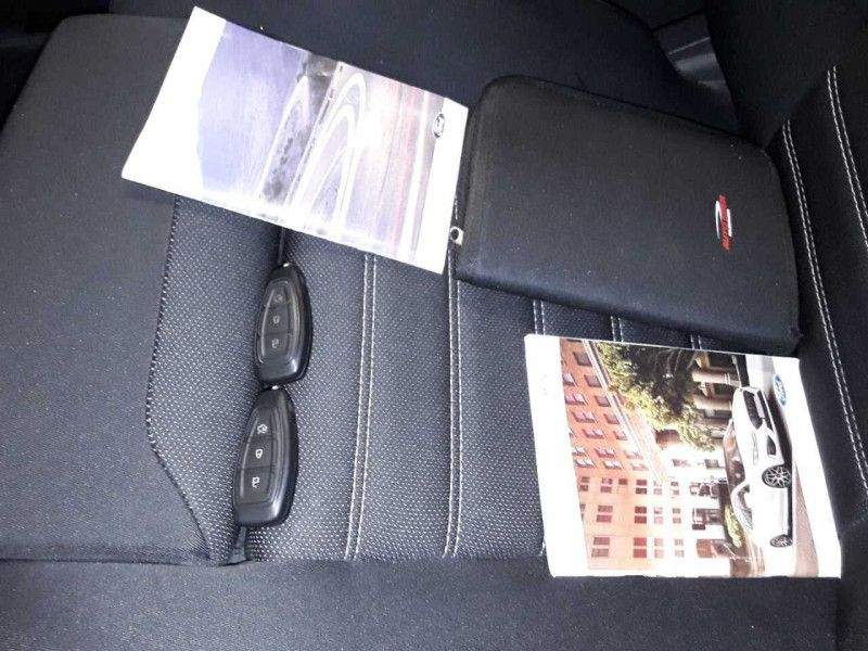 Ford Mondeo TITANIUM 2022 190CP - leasing, garantie - 2022 - 13.900 EUR - imagine 12