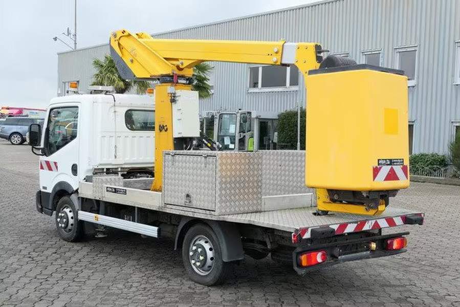 Nissan CABSTAR cu nacela 11 m inaltime de lucru - AC - 2015 - 17.900 EUR - imagine 4