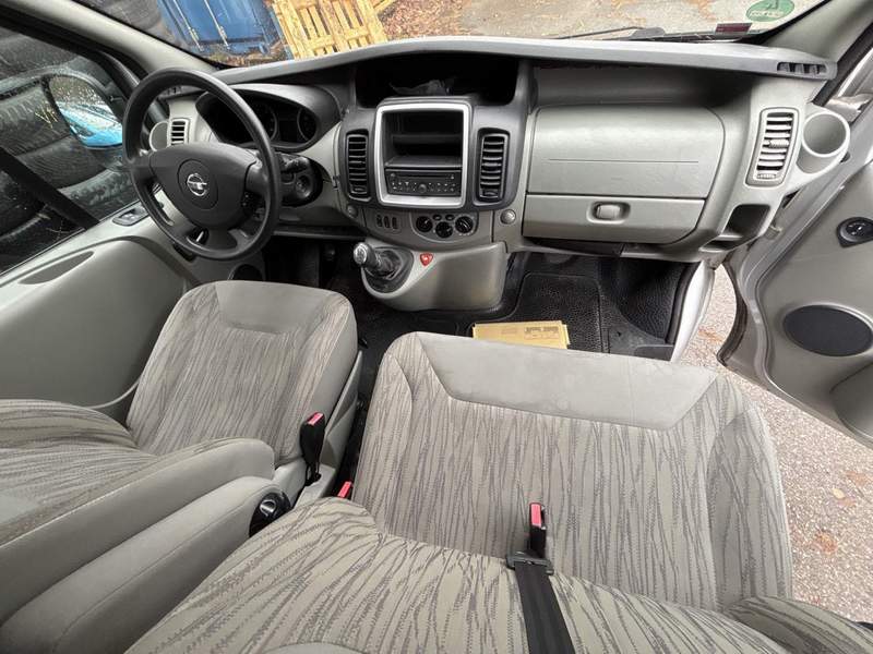 Nissan PRIMASTAR 2.0DCi cu 9 locuri - 2014 - 9.100 EUR - imagine 9