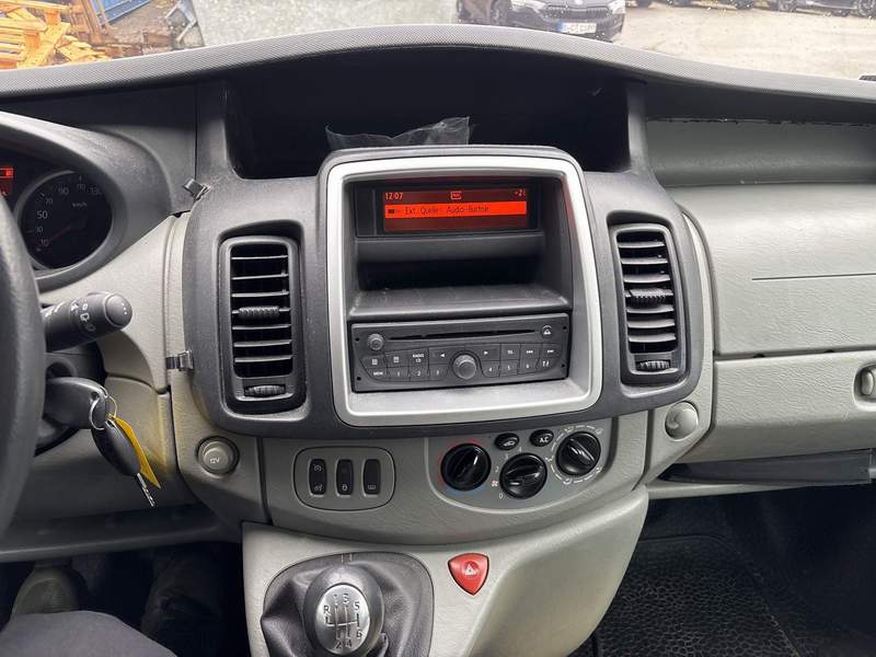 Nissan PRIMASTAR 2.0DCi cu 9 locuri - 2014 - 9.100 EUR - imagine 12
