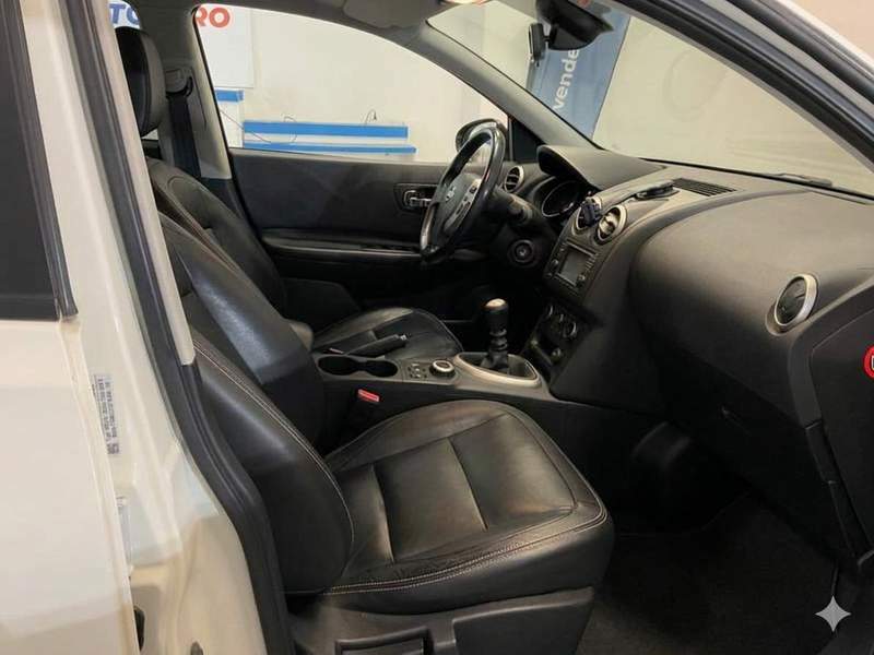 Nissan Qashqai 1.6DCi 4x4 - rate, avans zero - 2013 - 8.400 EUR - imagine 11