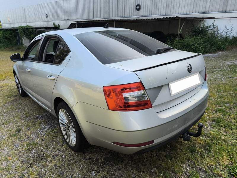 Skoda OCTAVIA 2.0TDi DSG - rate, avans 0 - 2017 - 11.390 EUR - imagine 4
