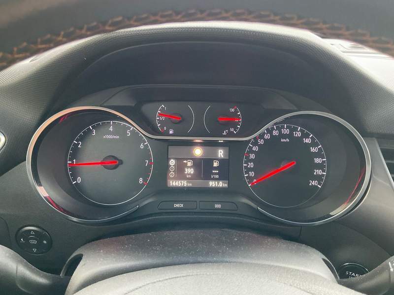 Opel CROSSLAND automat 1.2 benzina EURO6 - 2019 - 8.850 EUR - imagine 13