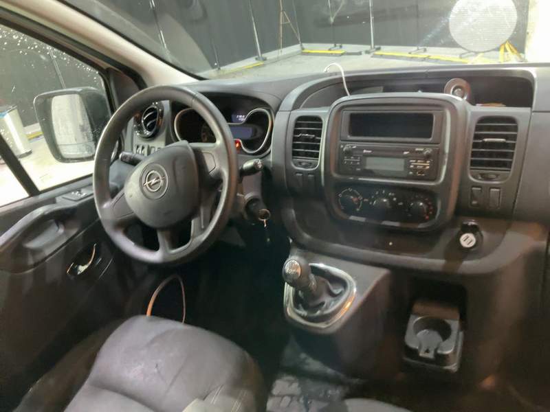 Opel VIVARO EURO6 cu AC in LEASING, RATE - 2017 - 8.800 EUR - imagine 11