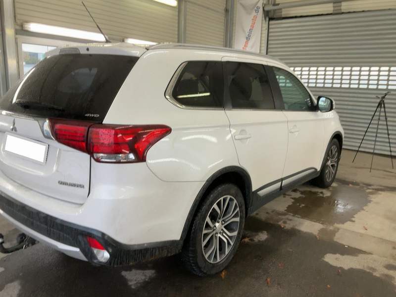 Mitsubishi Outlander 2.2Di-D 4x4 EURO6 - rate, leasing - 2016 - 12.150 EUR - imagine 7