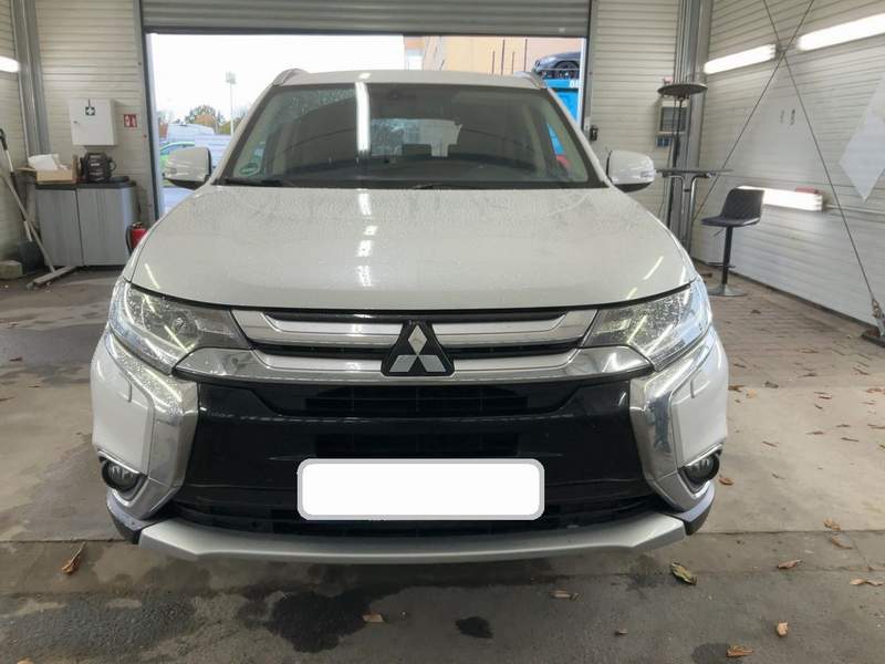 Mitsubishi Outlander 2.2Di-D 4x4 EURO6 - rate, leasing - 2016 - 12.150 EUR - imagine 2