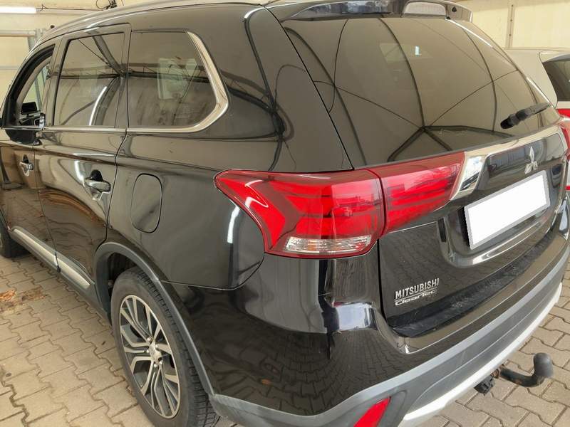 Mitsubishi Outlander SUV 7 locuri - rate, avans zero - 2016 - 8.900 EUR - imagine 4