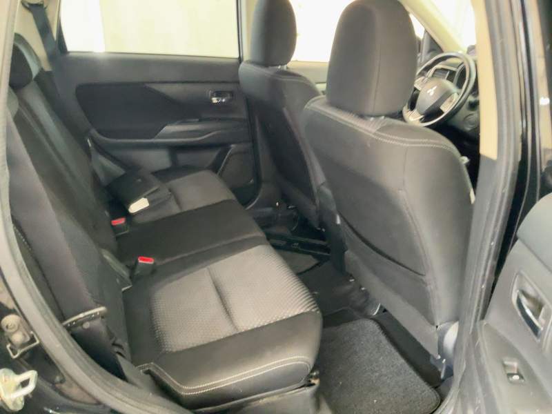 Mitsubishi Outlander SUV 7 locuri - rate, avans zero - 2016 - 8.900 EUR - imagine 11