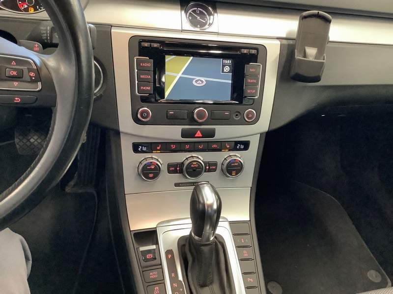 Volkswagen PASSAT CC 2.0TDi DSG - 2012 - 12.500 EUR - imagine 15