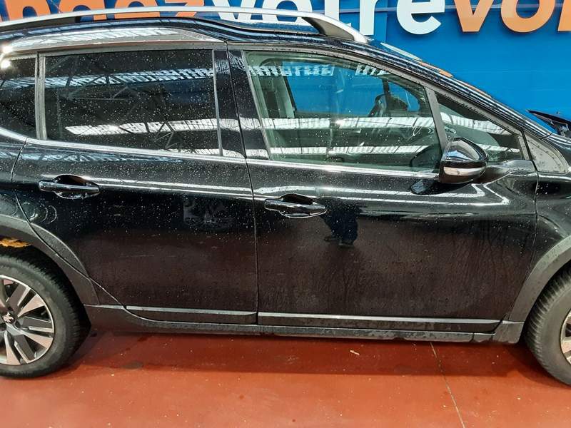 Peugeot 2008 1.5BlueHDi Allure - rate, leasing - 2019 - 9.850 EUR - imagine 6
