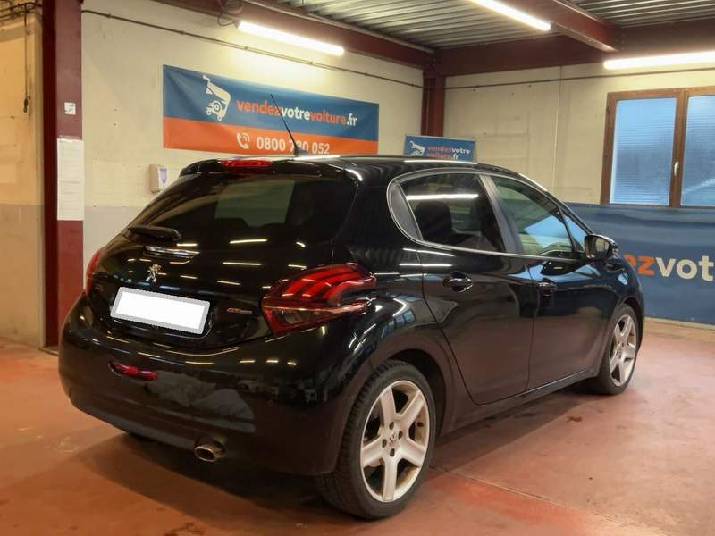 Peugeot 208 GT Line benzina, cutie manuala - rate, avans z - 2019 - 7.450 EUR - imagine 6
