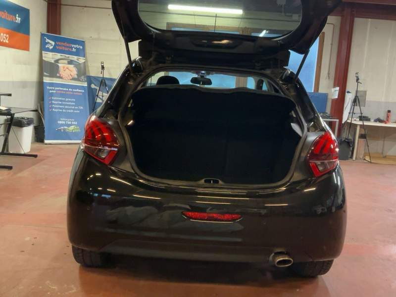 Peugeot 208 GT Line benzina, cutie manuala - rate, avans z - 2019 - 7.450 EUR - imagine 11