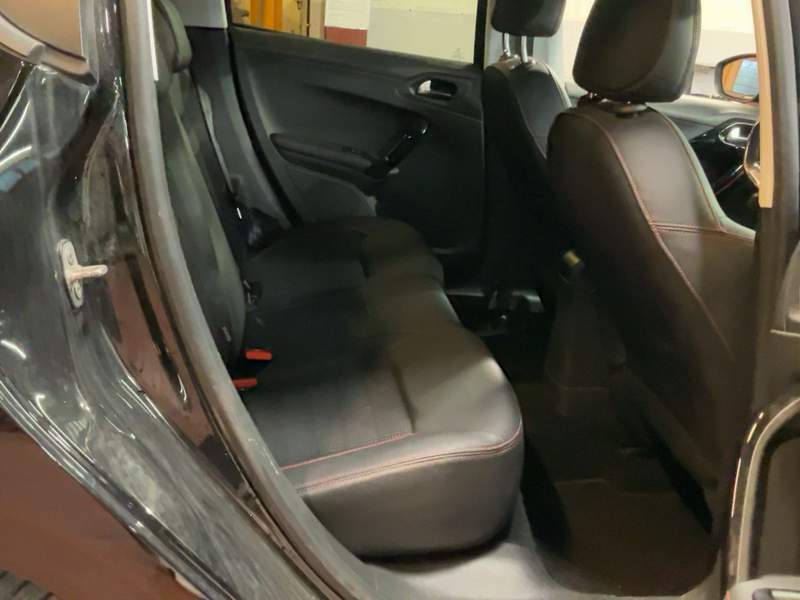 Peugeot 208 GT Line benzina, cutie manuala - rate, avans z - 2019 - 7.450 EUR - imagine 12