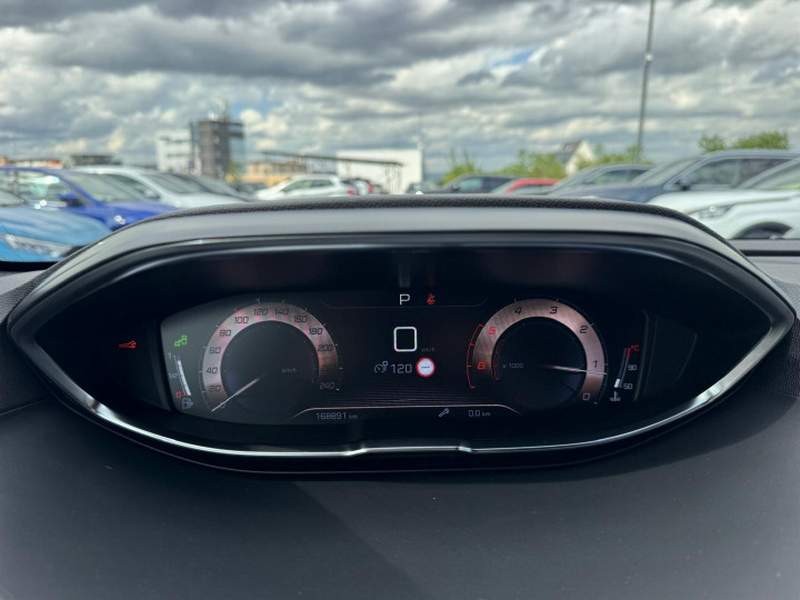 Peugeot 3008 2.0L 177CP automat - leasing, rate, garantie - 2019 - 14.750 EUR - imagine 9