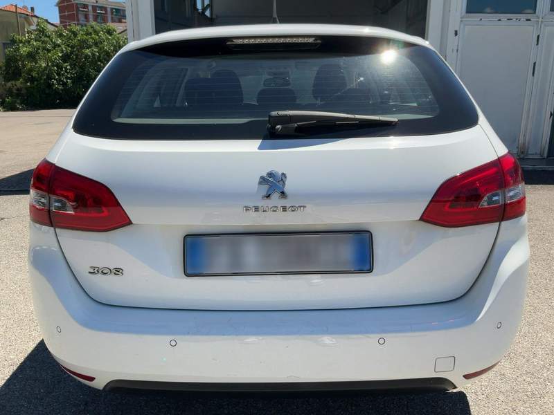 Peugeot 308 1.5L Diesel Automat -  rate, avans zero, garan - 2019 - 7.990 EUR - imagine 4