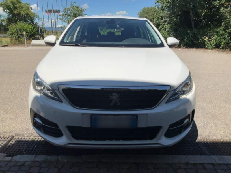 Peugeot 308 1.5L Diesel Automat -  rate, avans zero, garan - 2019 - 7.990 EUR - imagine 9