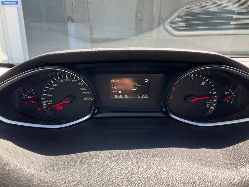 Peugeot 308 1.5L Diesel Automat -  rate, avans zero, garan - 2019 - 7.990 EUR - imagine 14