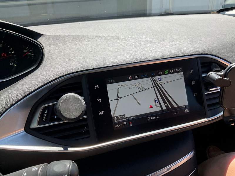 Peugeot 308 1.5L Diesel Automat -  rate, avans zero, garan - 2019 - 7.990 EUR - imagine 15