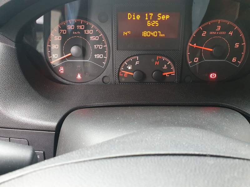 Peugeot BOXER cu prelata 8 Europaleti, lift spate - 2021 - 18.950 EUR - imagine 6