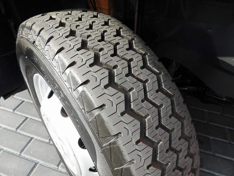 Peugeot Boxer 2.2L - bena, prelata, 7 locuri - leasing - 2020 - 14.850 EUR - imagine 15