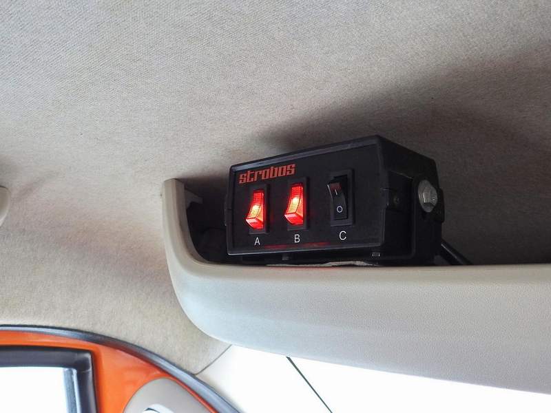 Peugeot Boxer 2.2L - bena, prelata, 7 locuri - leasing - 2020 - 14.850 EUR - imagine 9