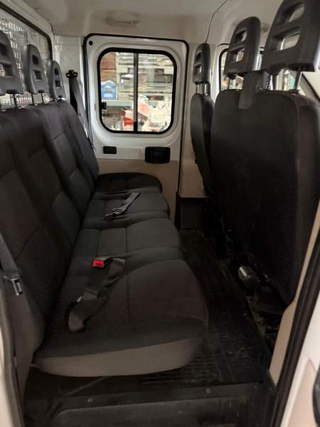 Peugeot Boxer 2021 Cabina dubla cu 7 locuri - 2021 - 15.700 EUR - imagine 2
