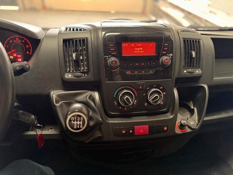 Peugeot Boxer 2021 Cabina dubla cu 7 locuri - 2021 - 15.700 EUR - imagine 7