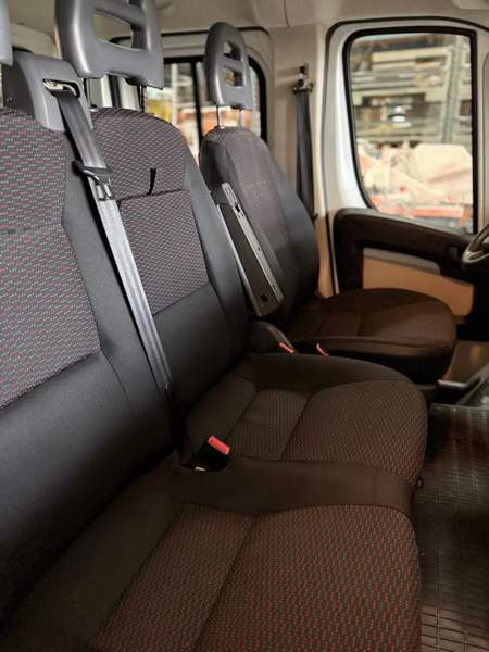 Peugeot Boxer 2021 Cabina dubla cu 7 locuri - 2021 - 15.700 EUR - imagine 3