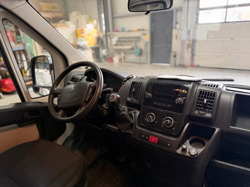 Peugeot Boxer 2021 Cabina dubla cu 7 locuri - 2021 - 15.700 EUR - imagine 5