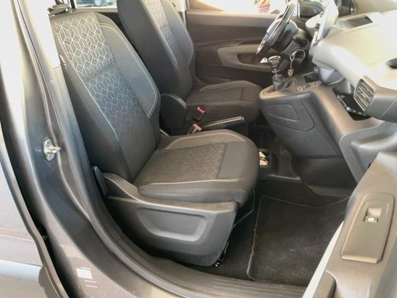 Peugeot RIFTER 1.2i cu 5 locuri - leasing, rate - 2020 - 13.850 EUR - imagine 12