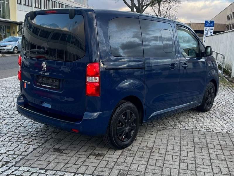 Peugeot Traveler persoane 1.6BlueHDi EURO6 - 2017 - 16.700 EUR - imagine 2