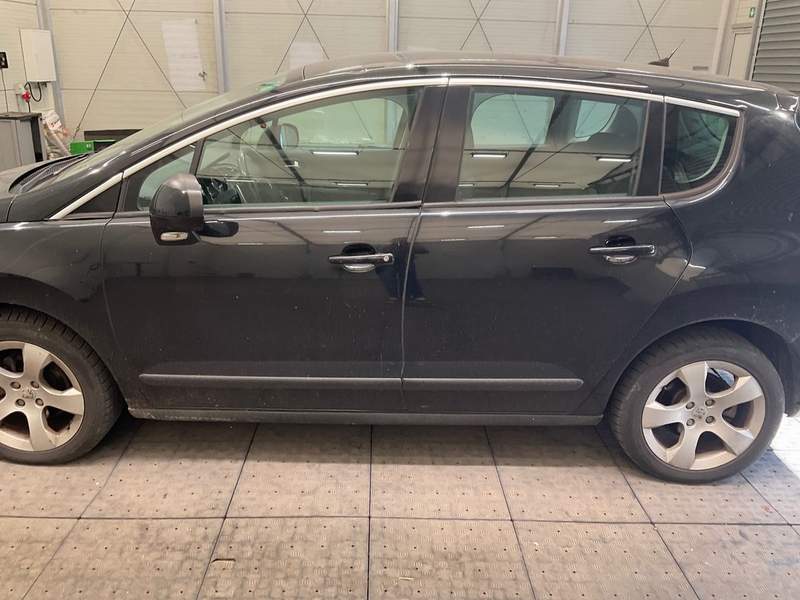 Peugeot 3008 1.6HDi EURO5 FAP -  AUTOMAT - 2011 - 4.950 EUR - imagine 2