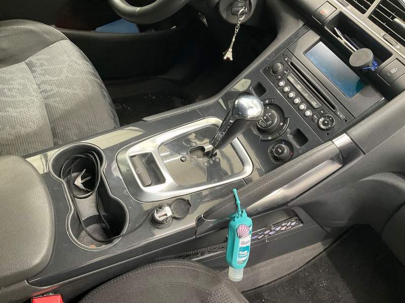 Peugeot 3008 1.6HDi EURO5 FAP -  AUTOMAT - 2011 - 4.950 EUR - imagine 14