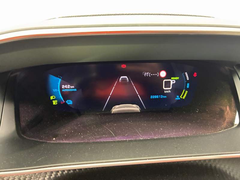 Peugeot e 208 electric, rate, leasing, garantie - 2021 - 11.920 EUR - imagine 9