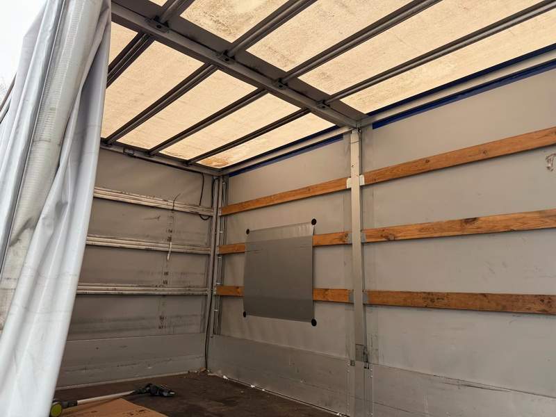 Volkswagen Crafter Twin Cab prelata 8 Europaleti - 2019 - 23.100 EUR - imagine 6