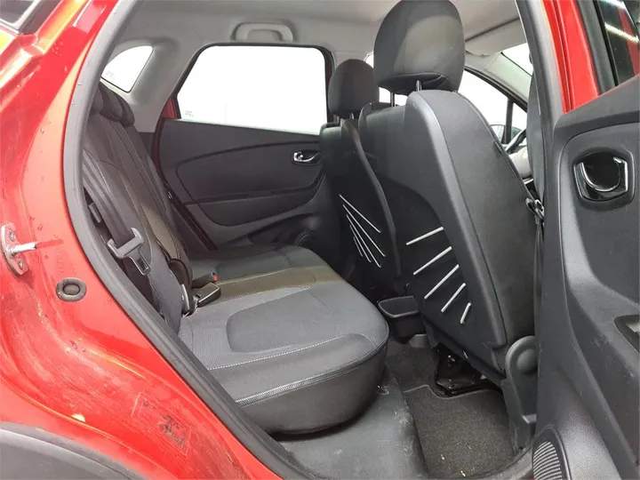 Renault CAPTUR 0.9i TCE EURO6 manual - 2017 - 10.500 EUR - imagine 11