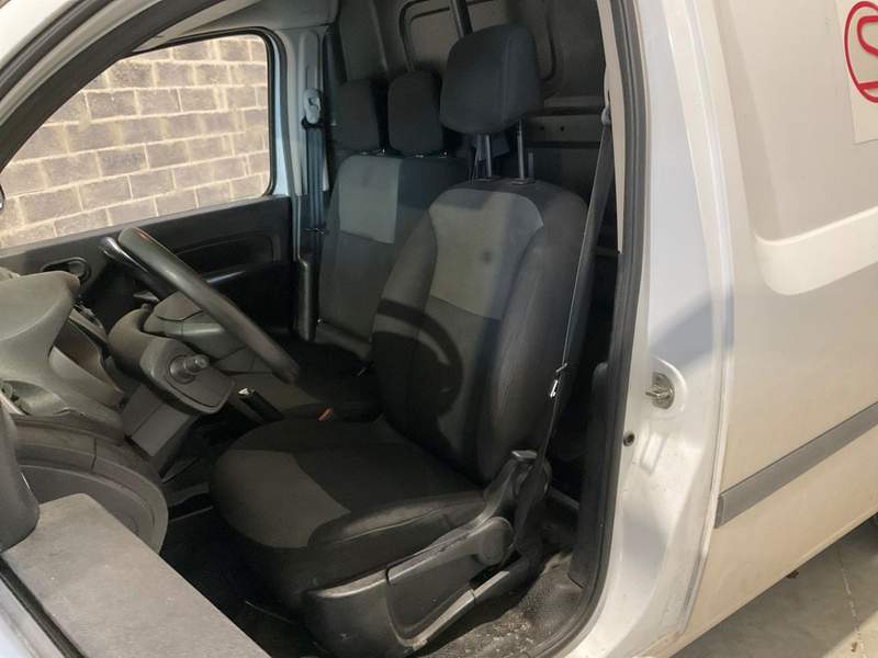 Renault Kangoo 1.5DCi AC rate, leasing, avans 0, garantie - 2016 - 6.170 EUR - imagine 11