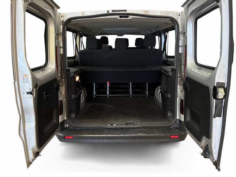 Renault TRAFIC 2.0DCi 8+1 locuri Euro6 - 2019 - 14.850 EUR - imagine 7