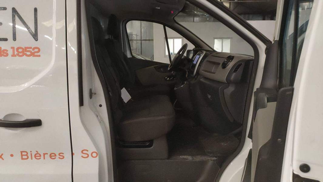 Renault TRAFIC L1H2 1.6DCi duba suprainaltata - rate, avan - 2018 - 10.850 EUR - imagine 6
